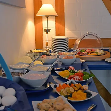 Zum Brauhaus Pensionat 3*
